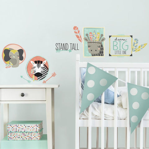 LITTLE EXPLORER ANIMAL GALLERY PEEL AND STICK WALL DECALS